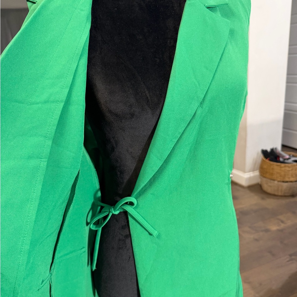 Haute Monde Vibrant Green Mini Dress - Picture 6 of 8
